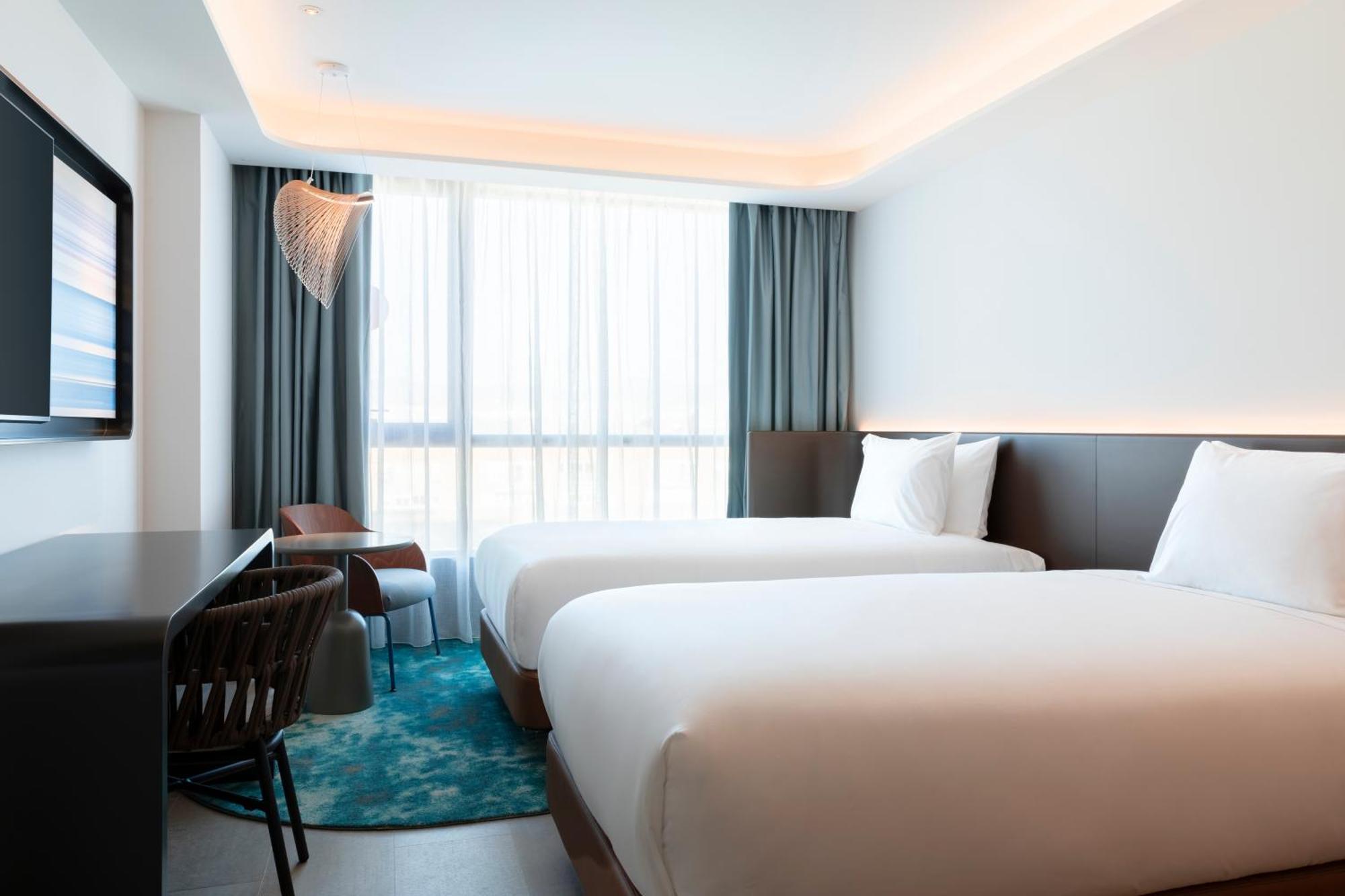 Labtwentytwo Barcelona, A Tribute Portfolio Hotel By Marriott 外观 照片