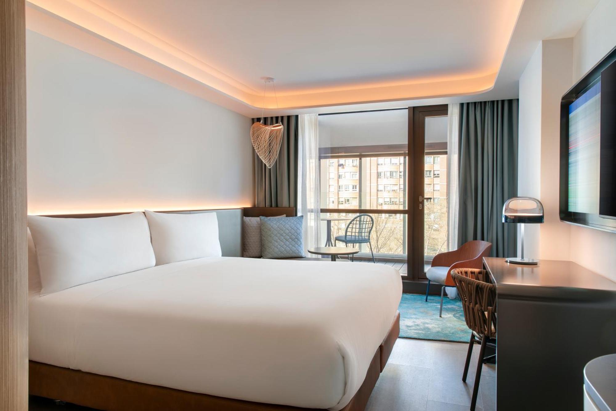 Labtwentytwo Barcelona, A Tribute Portfolio Hotel By Marriott 外观 照片