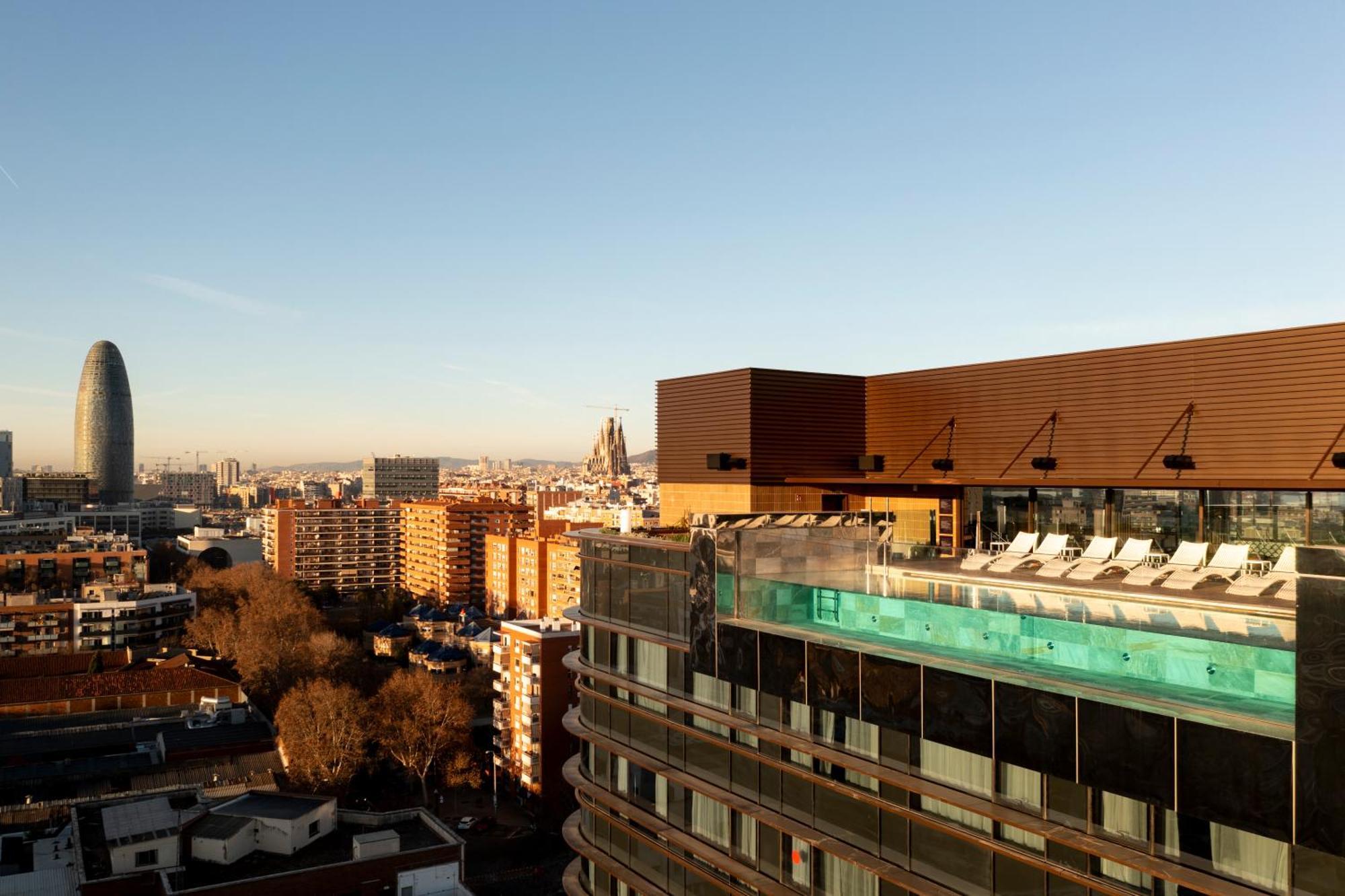 Labtwentytwo Barcelona, A Tribute Portfolio Hotel By Marriott 外观 照片