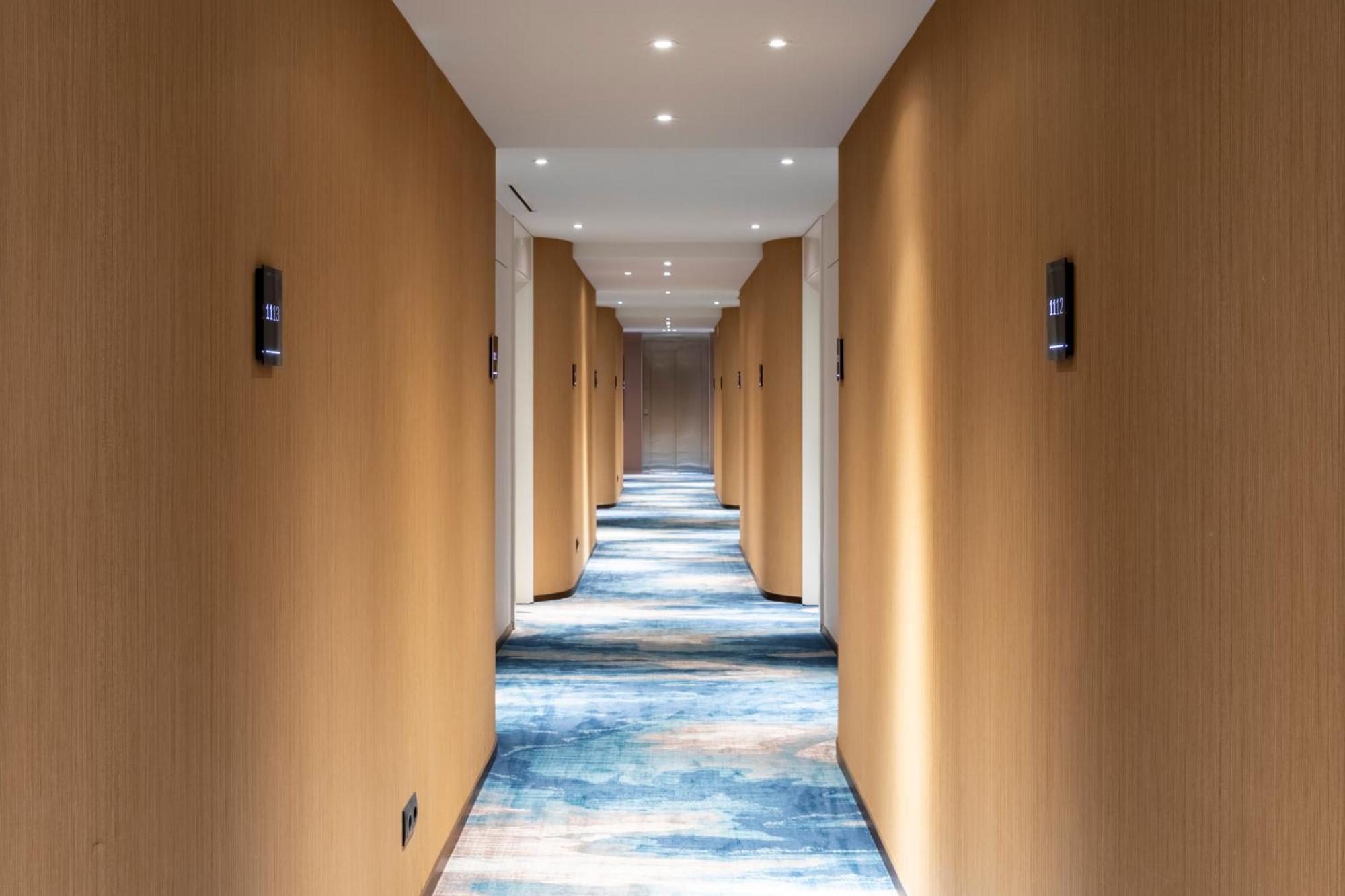 Labtwentytwo Barcelona, A Tribute Portfolio Hotel By Marriott 外观 照片