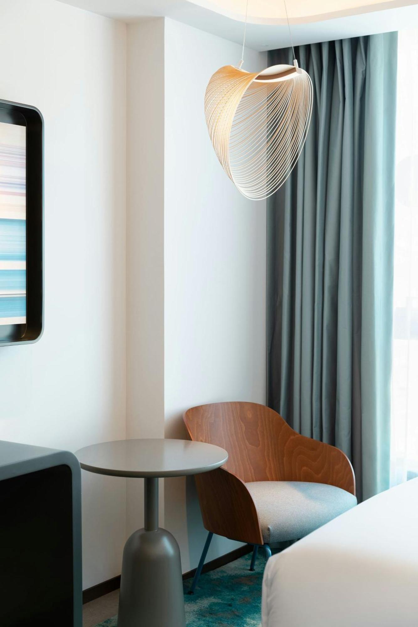 Labtwentytwo Barcelona, A Tribute Portfolio Hotel By Marriott 外观 照片